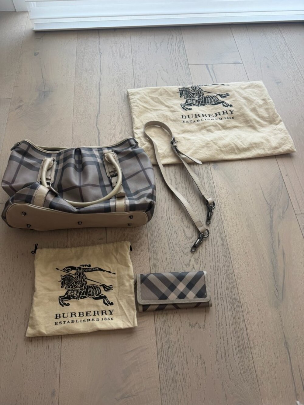 Burberry Smoke Check Northfield Bag & Matching Penrose Wallet Set